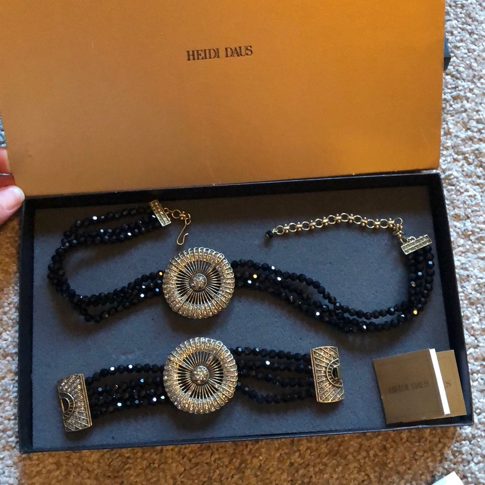 Heidi daus necklace and bracelet set